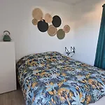 住宿加早餐酒店 Independante Avec Terrasse Exterieure Proche Aeroport Et Nantes Centre 3*