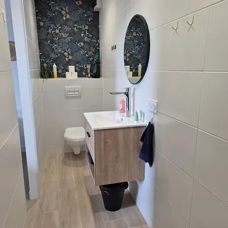 Independante Avec Terrasse Exterieure Proche Aeroport Et Nantes Centre 3*