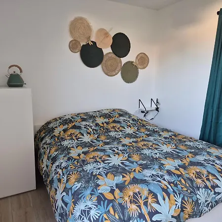 Bed and breakfast Indépendante Avec Terrasse Extérieure Proche Aéroport Et Nantes Centre 3*